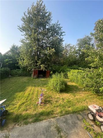 5611 Huss Cleveland OH 44105