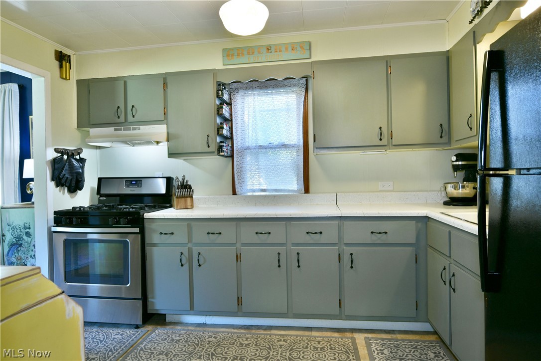 2422 Wilson Sharpsville Road Cortland OH 44410