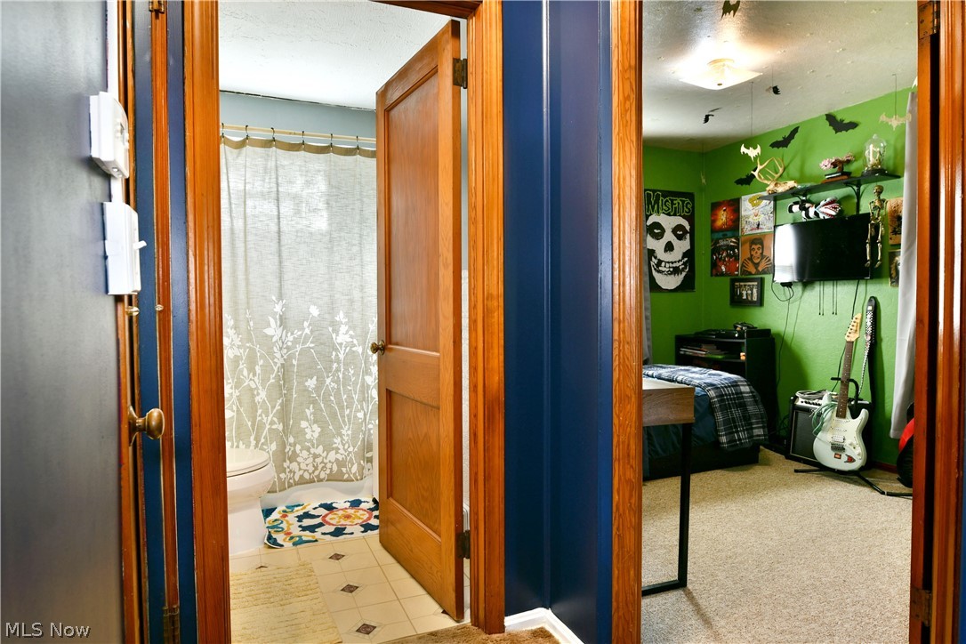 2422 Wilson Sharpsville Road Cortland OH 44410