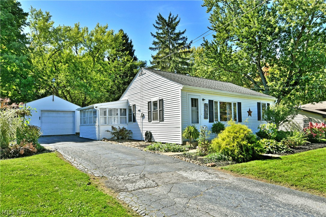 2422 Wilson Sharpsville Road Cortland OH 44410