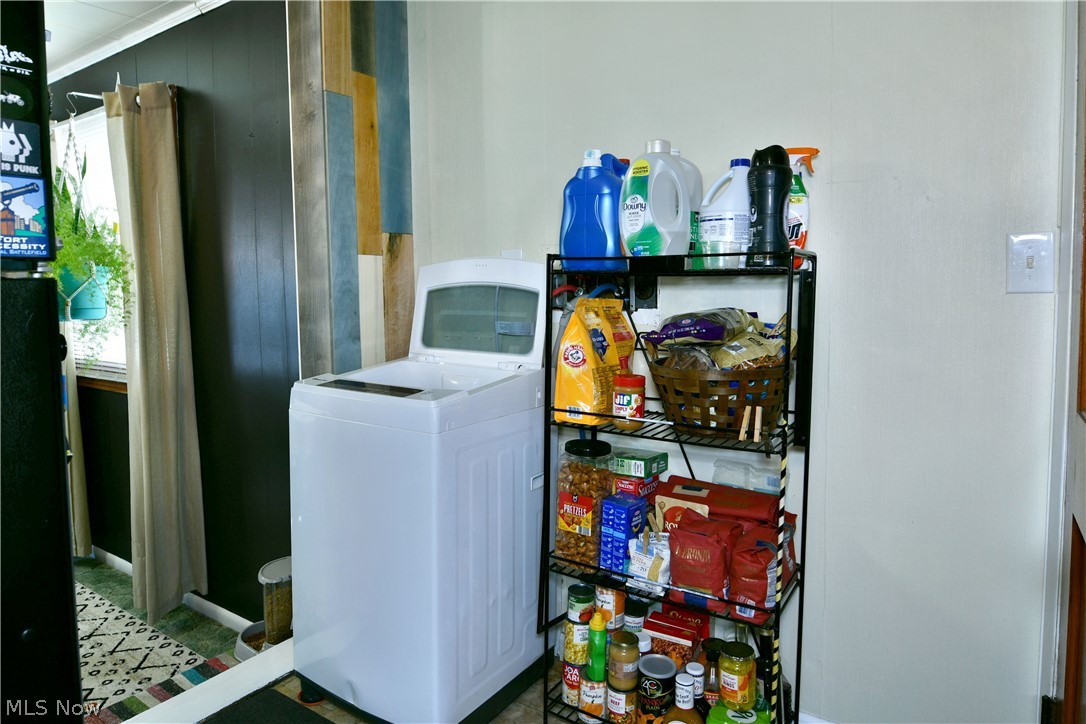 2422 Wilson Sharpsville Road Cortland OH 44410