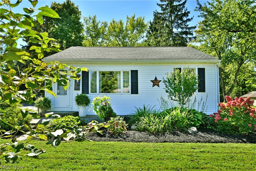 2422 Wilson Sharpsville Road Cortland OH 44410