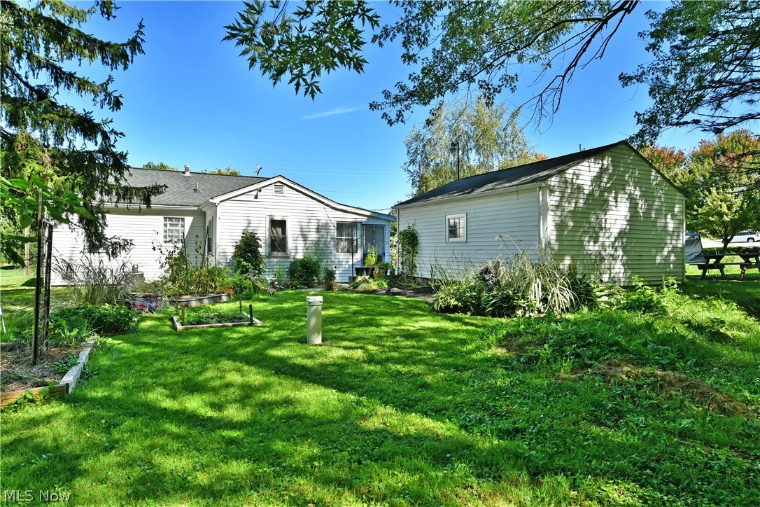 2422 Wilson Sharpsville Road Cortland OH 44410