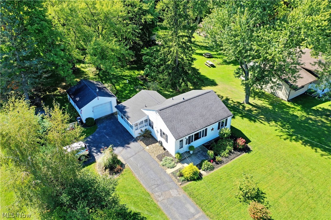 2422 Wilson Sharpsville Road Cortland OH 44410