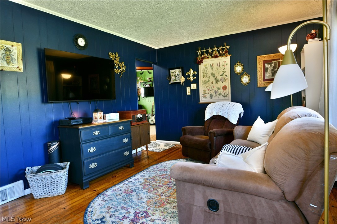 2422 Wilson Sharpsville Road Cortland OH 44410