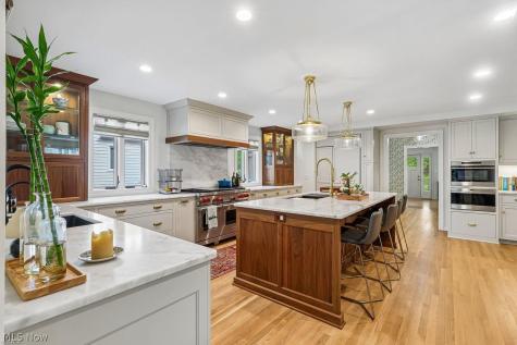 20646 Beacons Field Boulevard Rocky River OH 44116