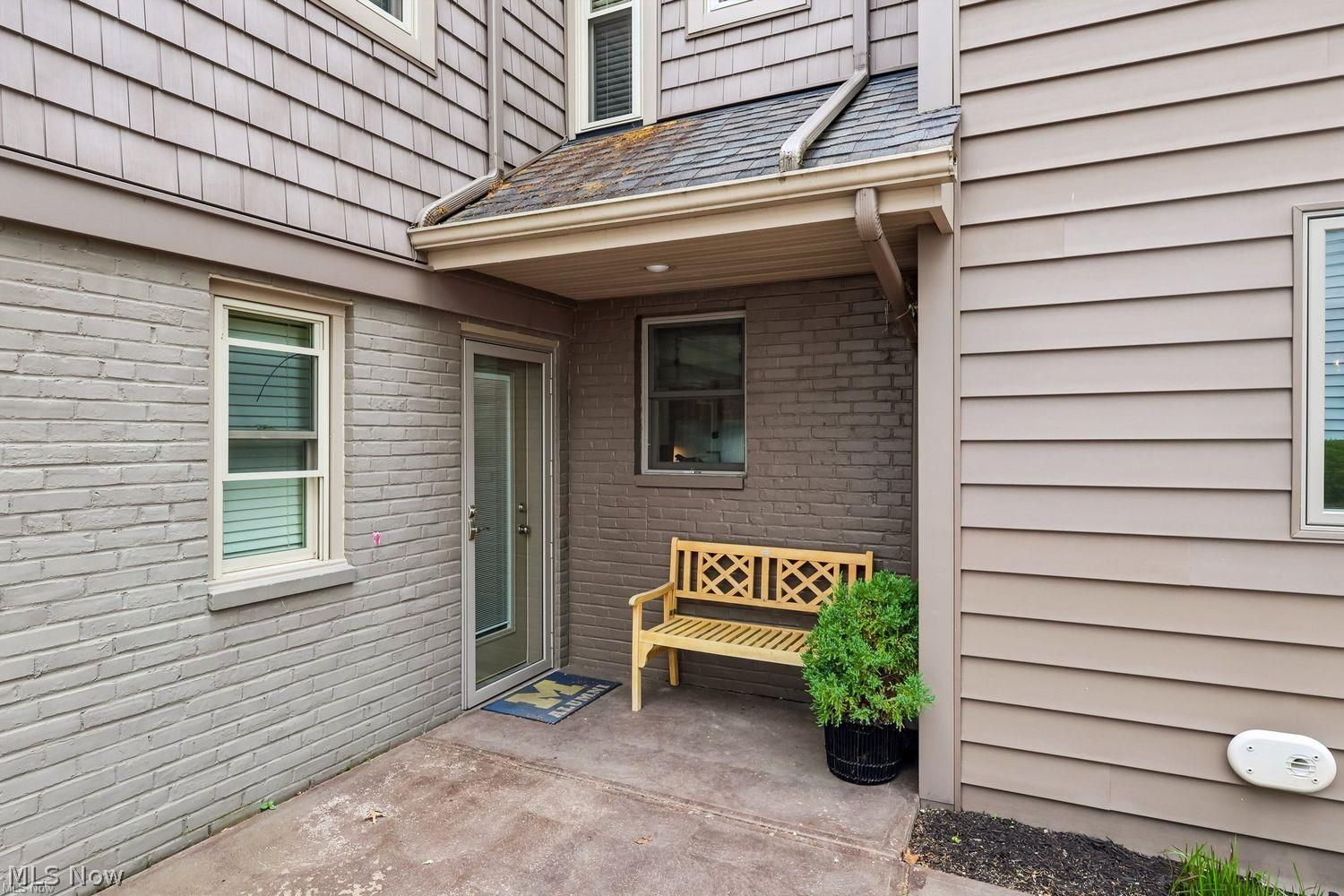 20646 Beacons Field Boulevard Rocky River OH 44116
