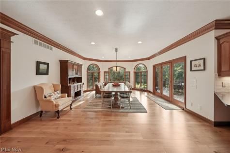 1928 Four Seasons Drive Akron OH 44333