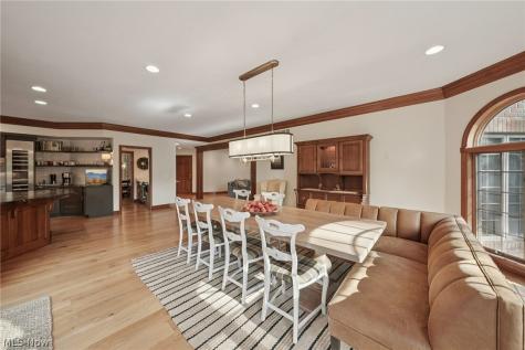 1928 Four Seasons Drive Akron OH 44333