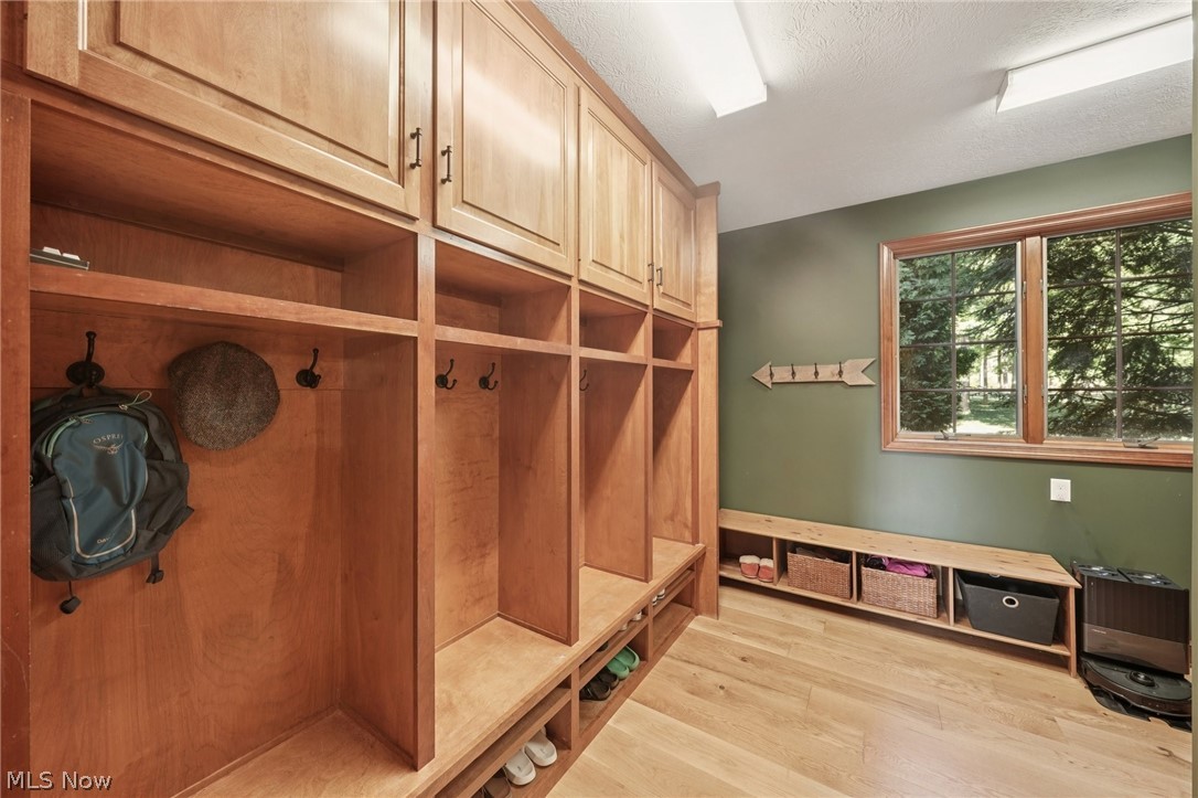 1928 Four Seasons Drive Akron OH 44333