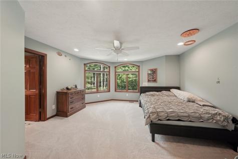 1928 Four Seasons Drive Akron OH 44333