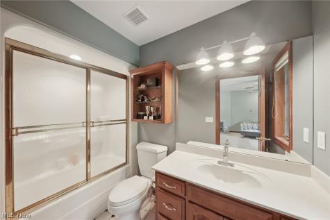 1928 Four Seasons Drive Akron OH 44333