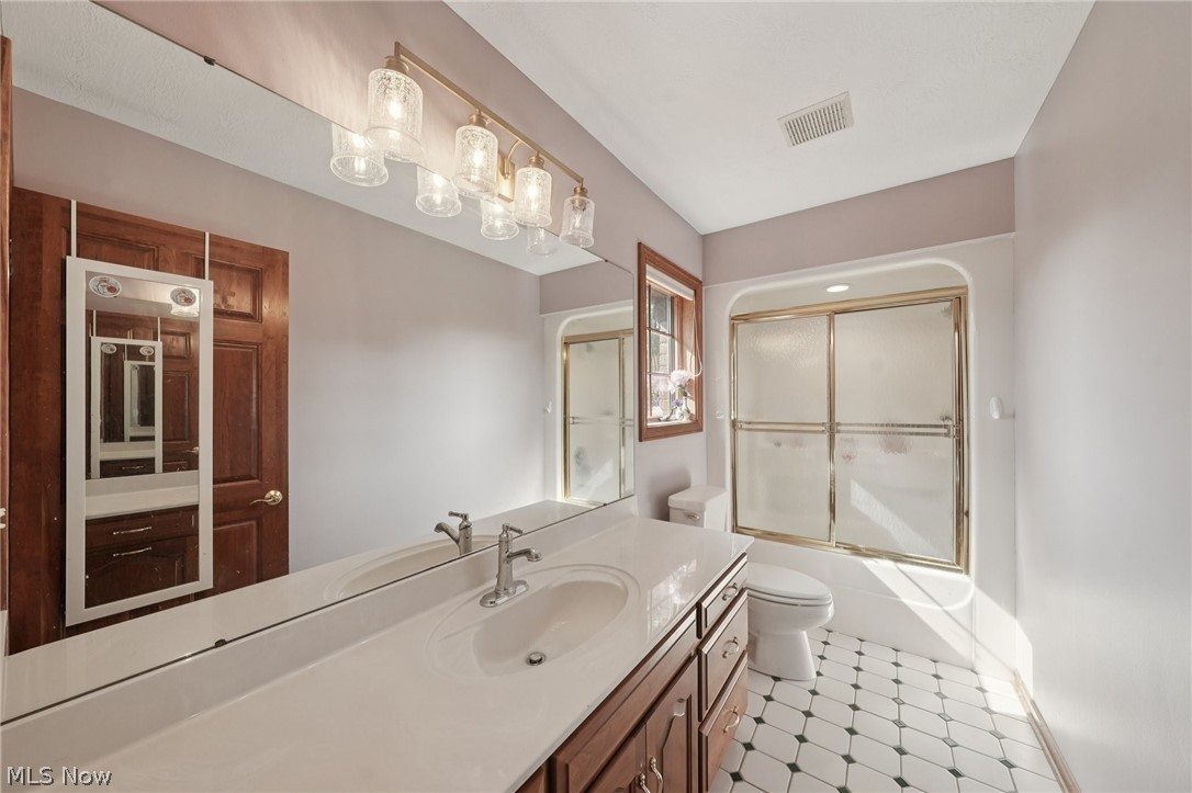 1928 Four Seasons Drive Akron OH 44333