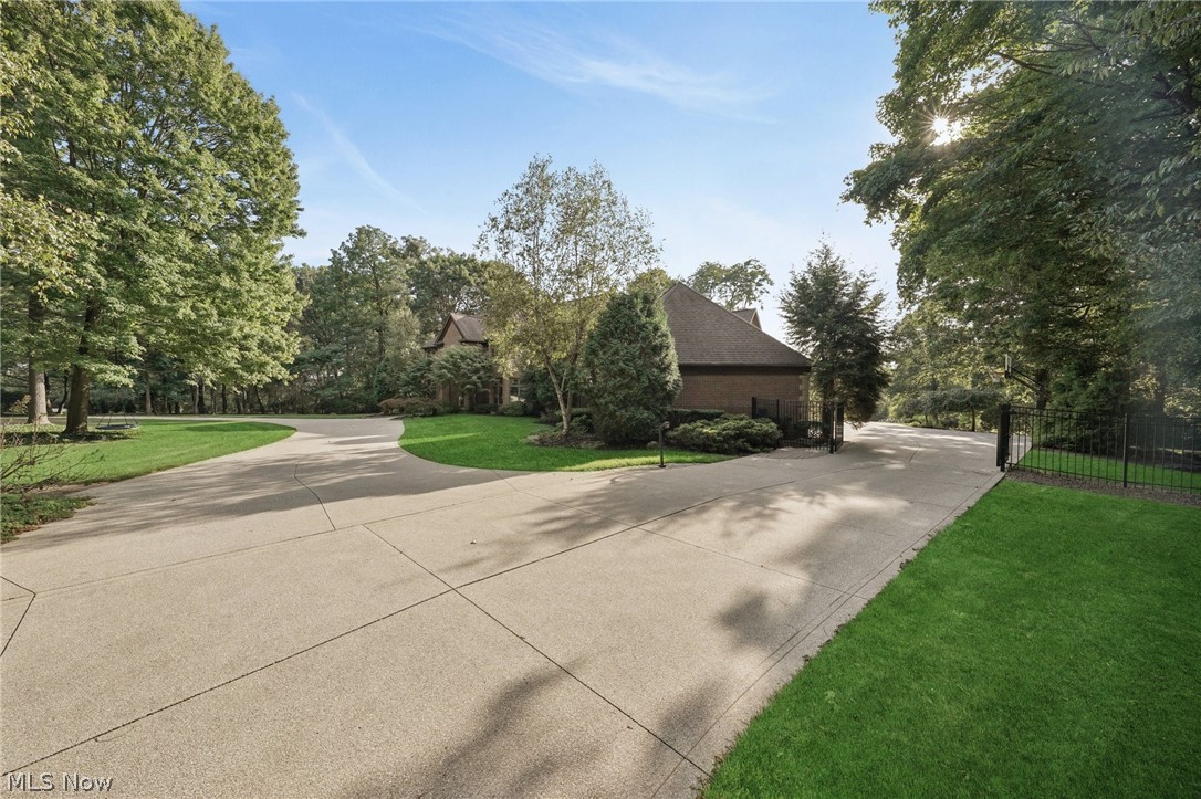 1928 Four Seasons Drive Akron OH 44333