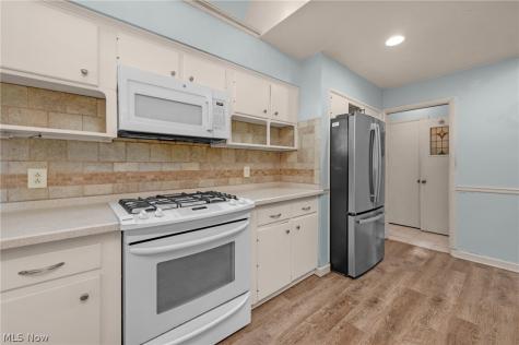 1647 Westhill Boulevard Westlake OH 44145