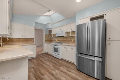 1647 Westhill Boulevard Westlake OH 44145