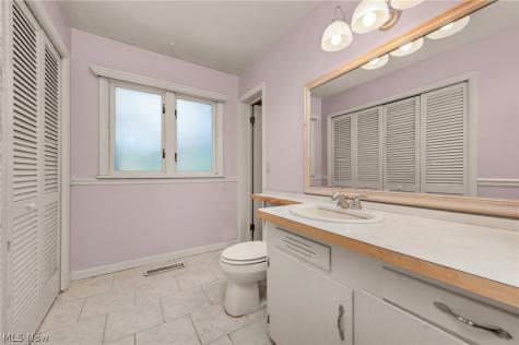 1647 Westhill Boulevard Westlake OH 44145