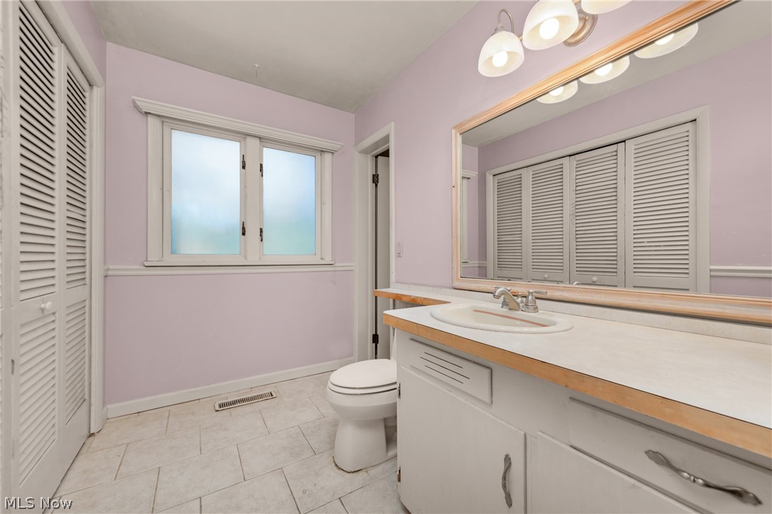 1647 Westhill Boulevard Westlake OH 44145