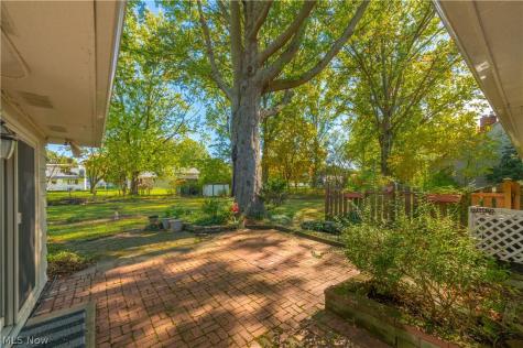 1647 Westhill Boulevard Westlake OH 44145