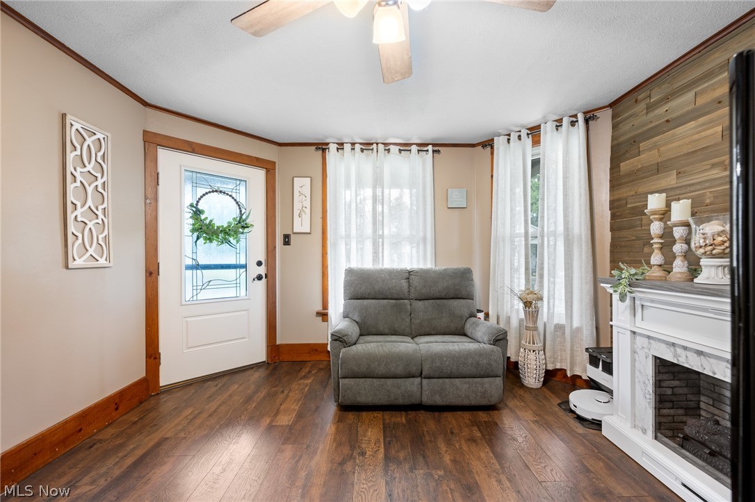 907 11th Street NW New Philadelphia OH 44663