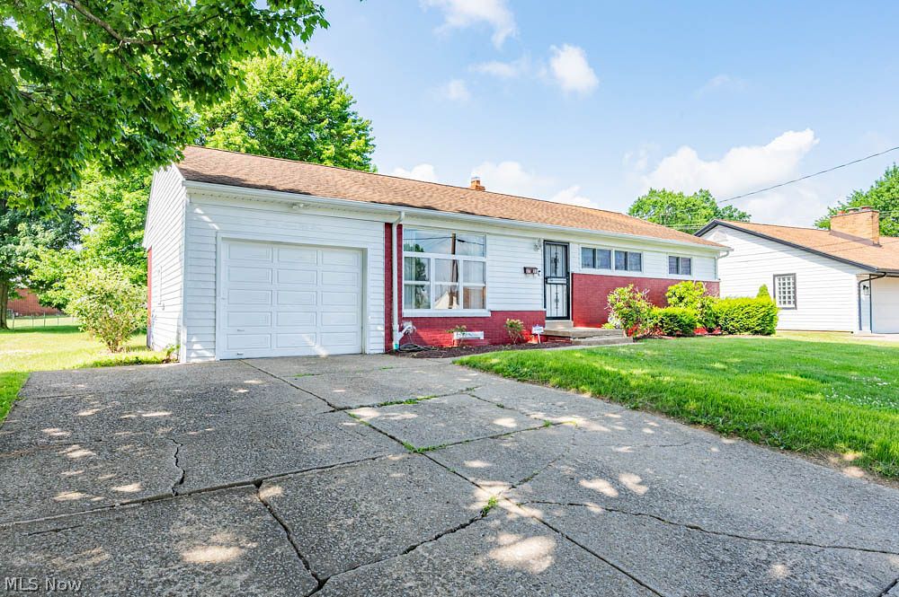 2753 Sierra Drive Youngstown OH 44511