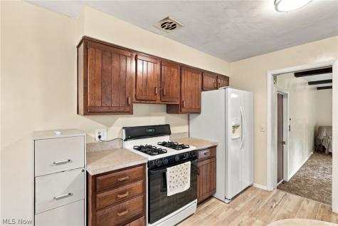 460 Rock Creek Run Amherst OH 44001