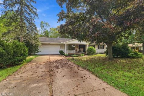 460 Rock Creek Run Amherst OH 44001