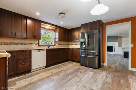 493 Trelake Drive Canal Fulton OH 44614