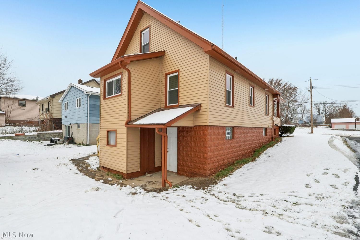 863 Pasadena Avenue Youngstown OH 44502
