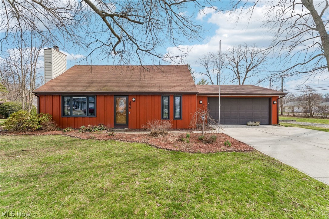 579 Robinwood Avenue Sheffield Lake OH 44054