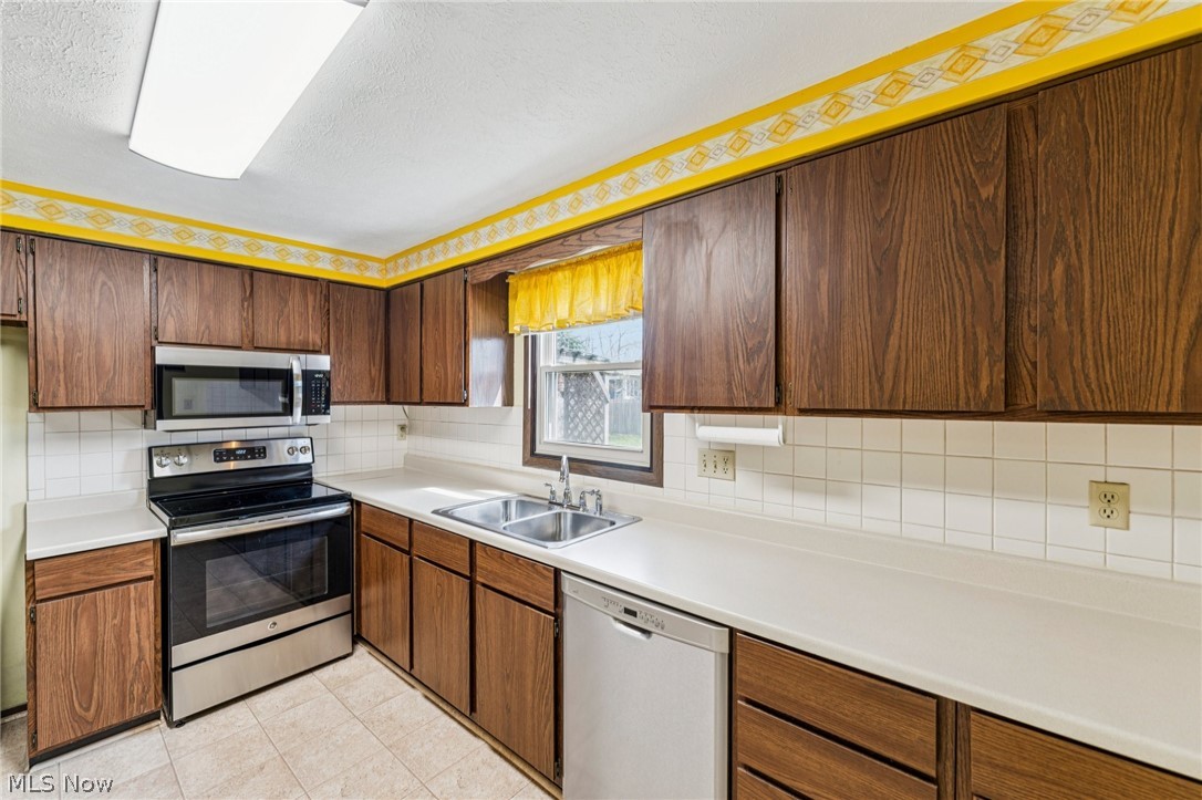 579 Robinwood Avenue Sheffield Lake OH 44054