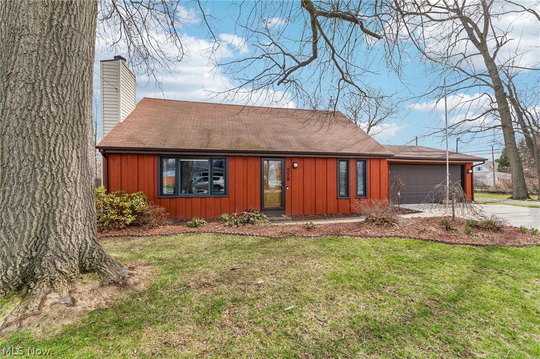 579 Robinwood Avenue Sheffield Lake OH 44054