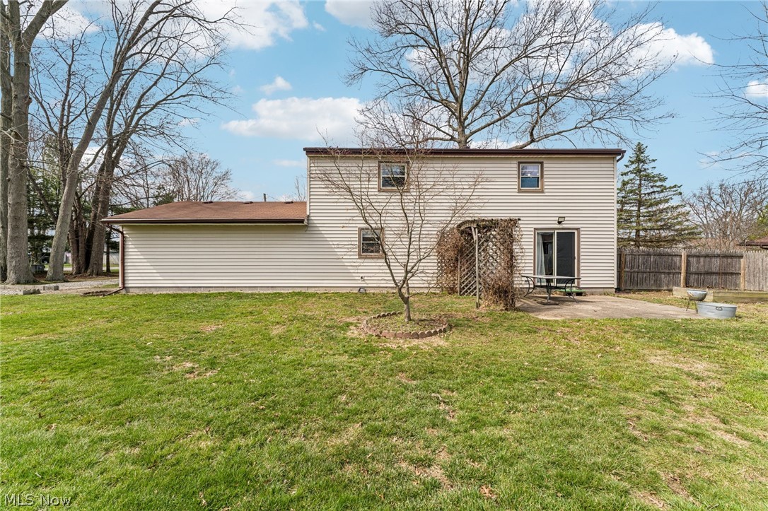 579 Robinwood Avenue Sheffield Lake OH 44054