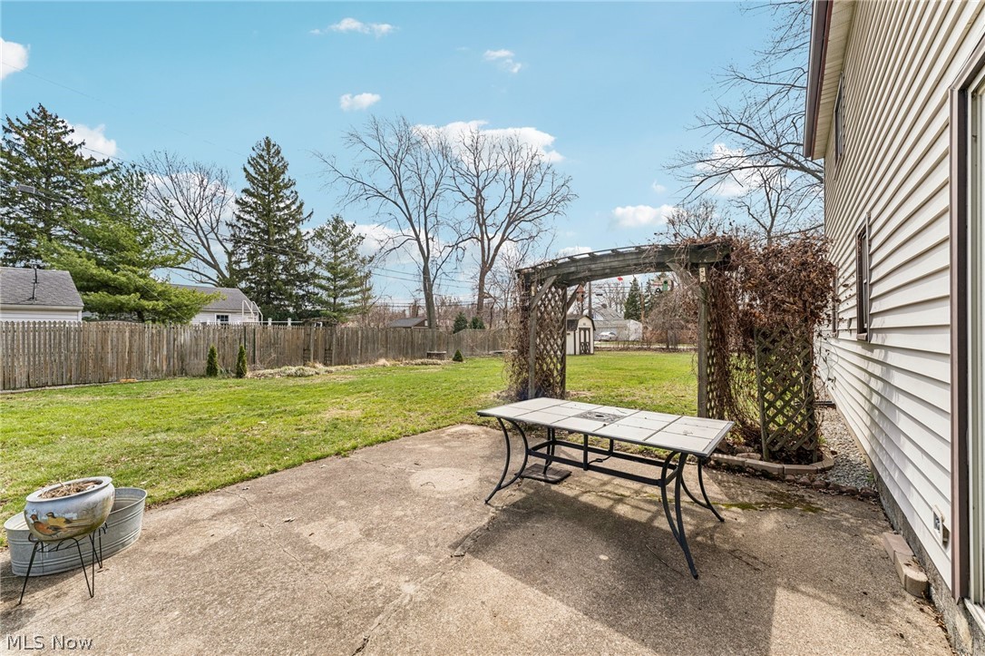 579 Robinwood Avenue Sheffield Lake OH 44054