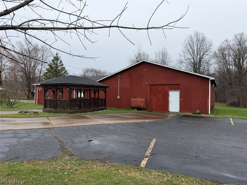 10222 Bundysburg Road Middlefield OH 44062