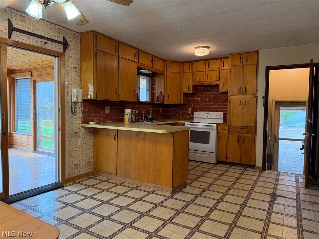 10222 Bundysburg Road Middlefield OH 44062