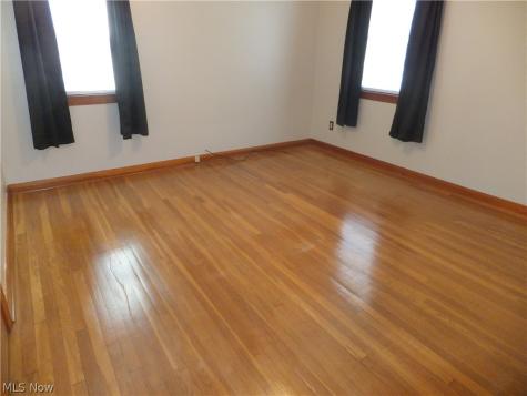 5905 Vandalia Avenue Cleveland OH 44144