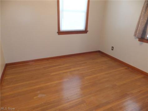 5905 Vandalia Avenue Cleveland OH 44144