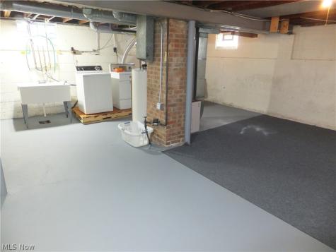 5905 Vandalia Avenue Cleveland OH 44144