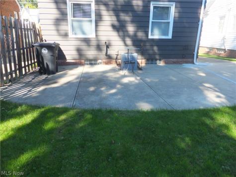 5905 Vandalia Avenue Cleveland OH 44144