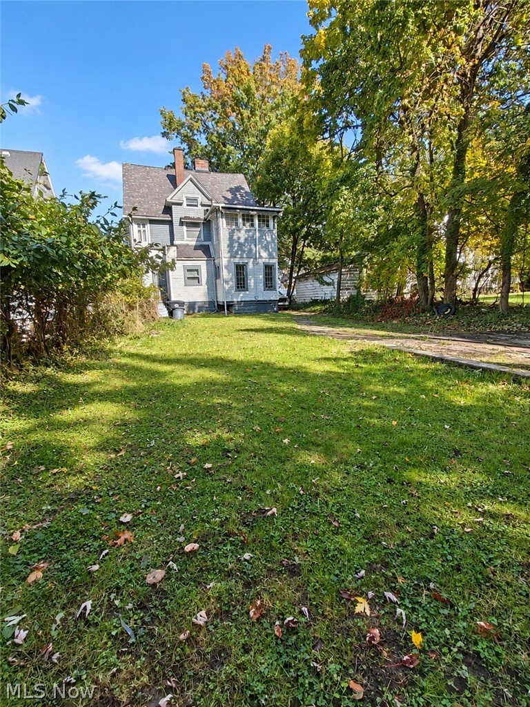 1886 Chapman Avenue East Cleveland OH 44112