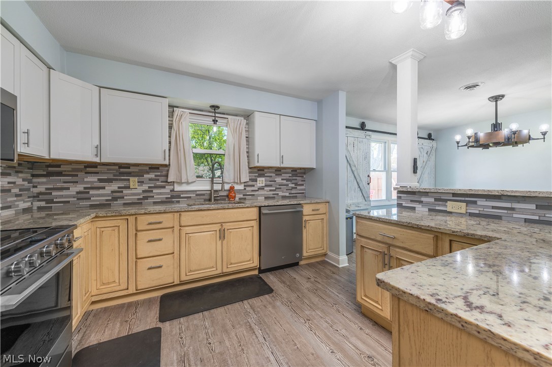 404 Oaknoll Drive Amherst OH 44001