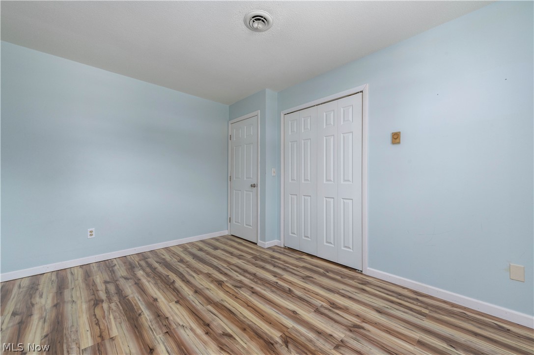 404 Oaknoll Drive Amherst OH 44001