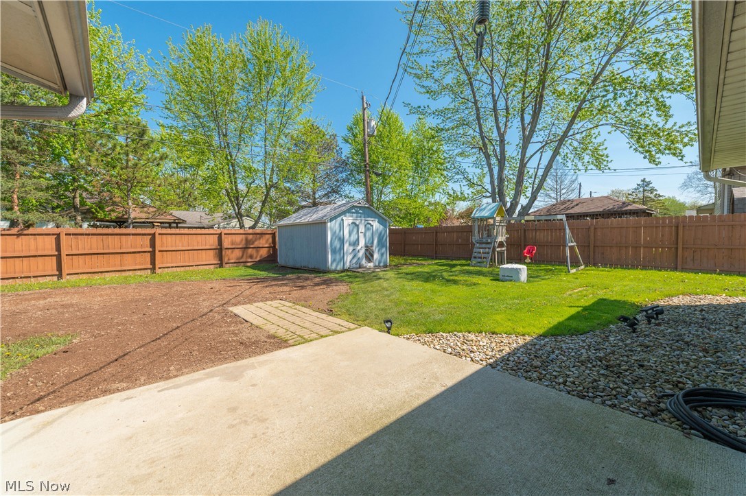 404 Oaknoll Drive Amherst OH 44001