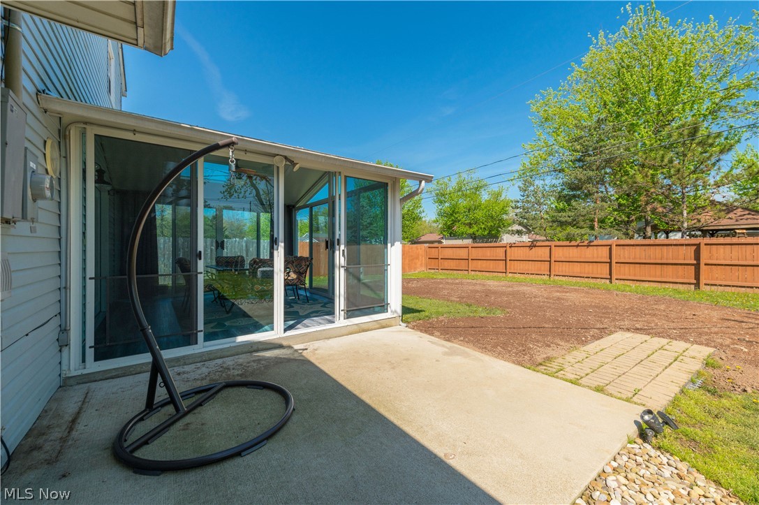 404 Oaknoll Drive Amherst OH 44001
