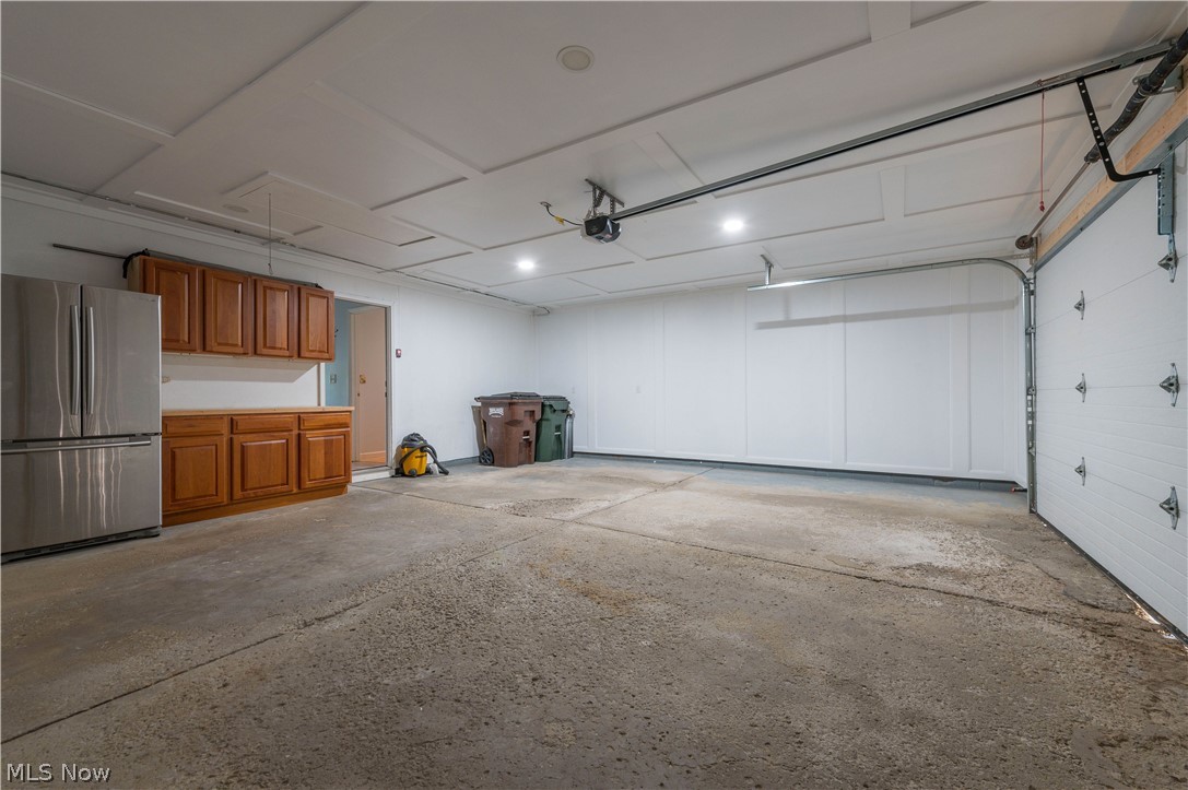 404 Oaknoll Drive Amherst OH 44001