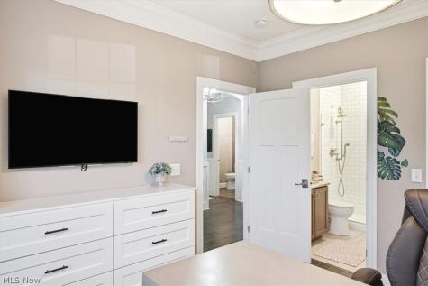 4233 Queens Gate Avon OH 44011