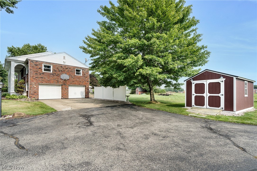 2109 Merle Road Salem OH 44460