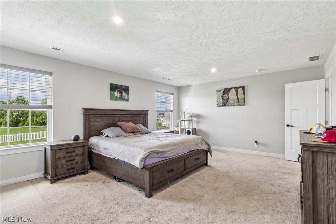 3207 Boettler Street NE Canton OH 44721