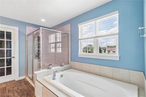 3207 Boettler Street NE Canton OH 44721